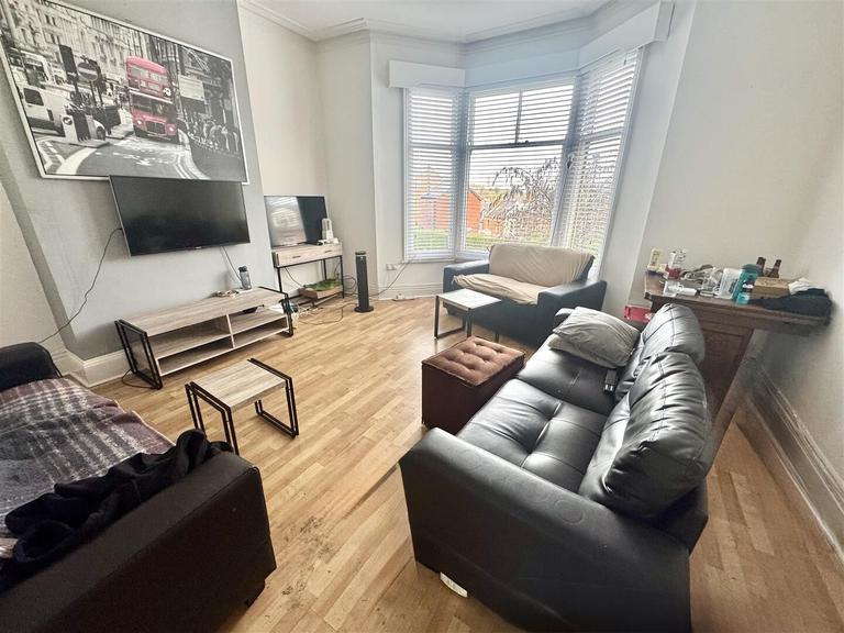 Junction Road, Ecclesall, Sheffield, S11 8XA