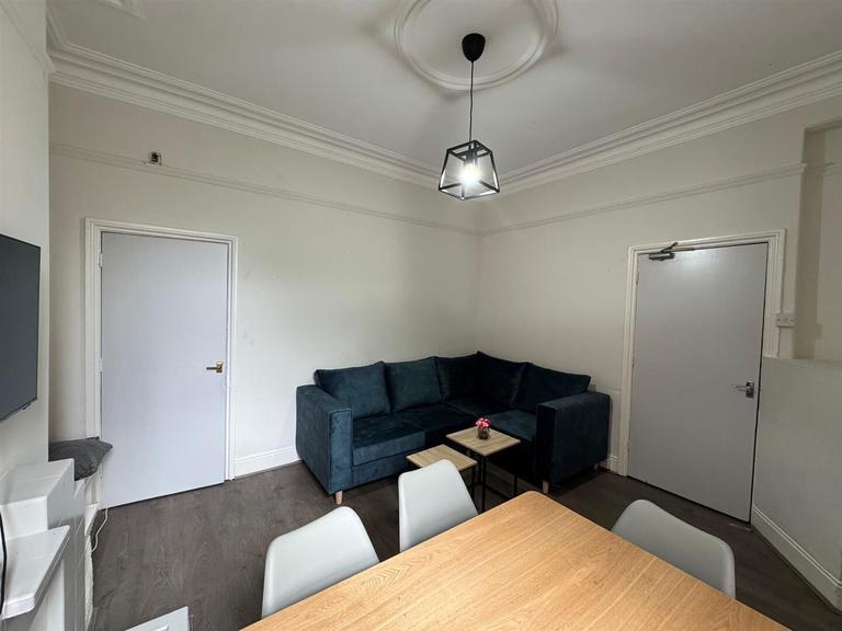 Crookesmoor Road, Crookesmoor, Sheffield, S6 3FQ