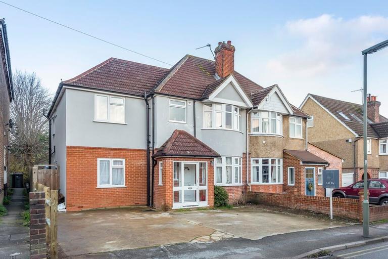 Manor Road, Guildford, Surrey, GU2 9NW