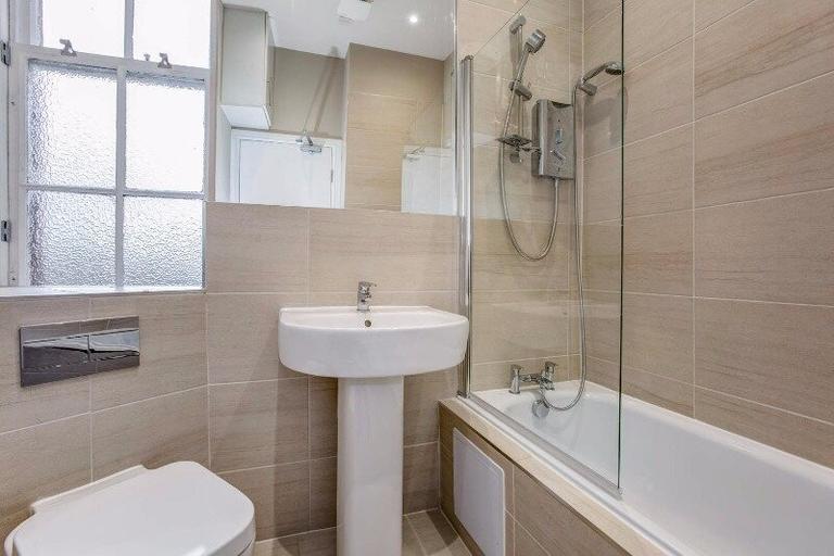 Ruskin Place, West End, Glasgow, G12 8DZ