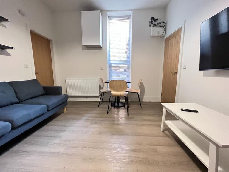 7 Melton Road, West Bridgford, Nottingham, NG2 7NW 7 Melton Road, West Bridgford, Nottingham, NG2 7NW