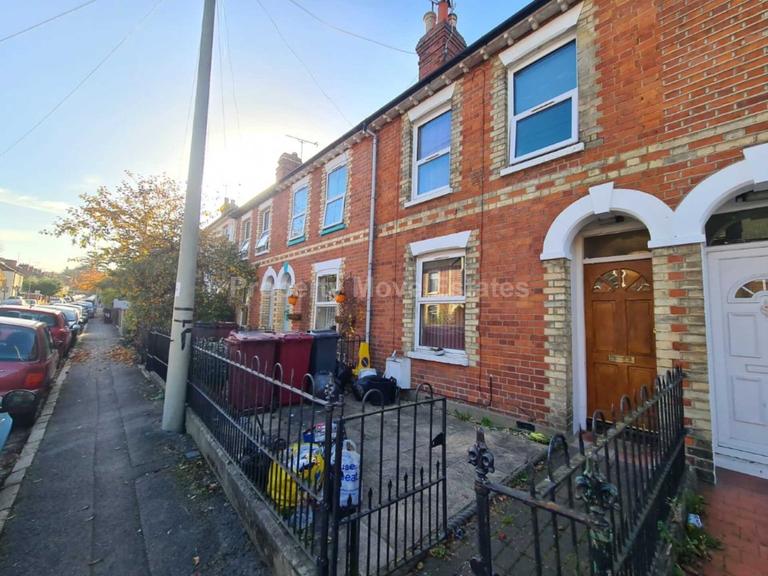 6 bedroom house for rent Donnington Gardens, Reading, RG1 5LY UniHomes