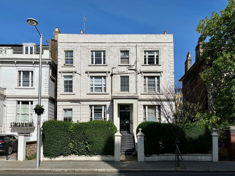 4 Pembridge Villas, Clerkenwell, London, W11 2SU