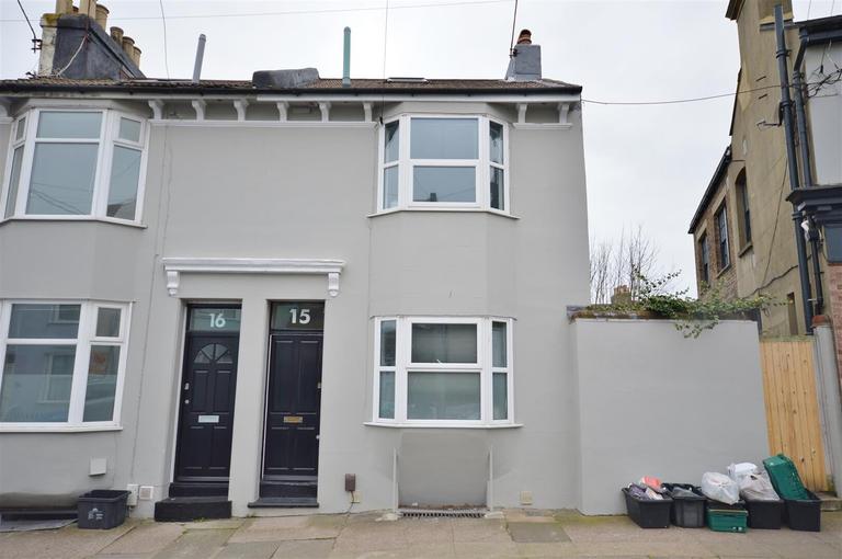 6 bedroom house for rent Edinburgh Road, Brighton, BN2 3HY UniHomes