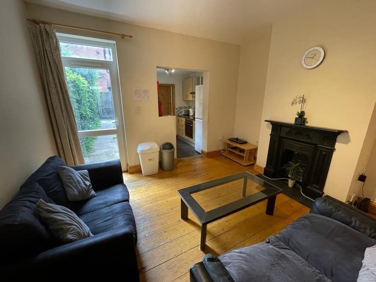 Avenue Road, Golden Triangle, Norwich, NR2 3HL Avenue Road, Golden Triangle, Norwich, NR2 3HL