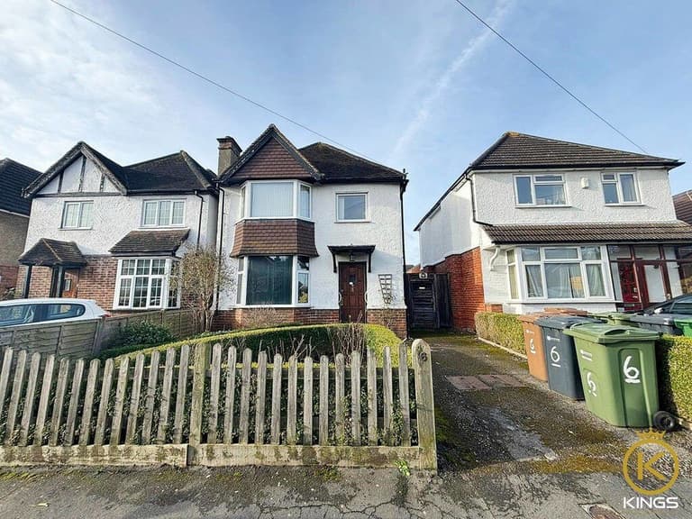 Beckingham Road, Guildford, Surrey, GU2 8BN Beckingham Road, Guildford, Surrey, GU2 8BN