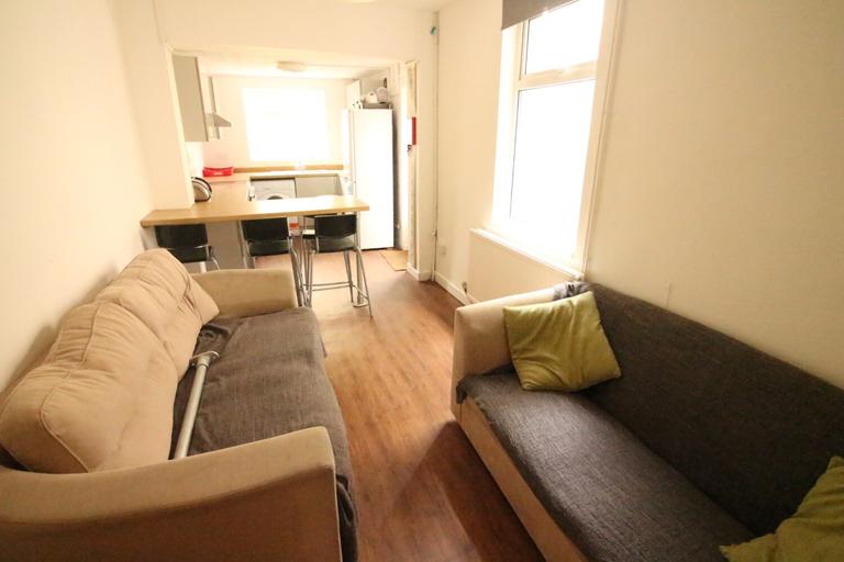 Bedford Street, Roath, Cardiff, CF24 3BZ