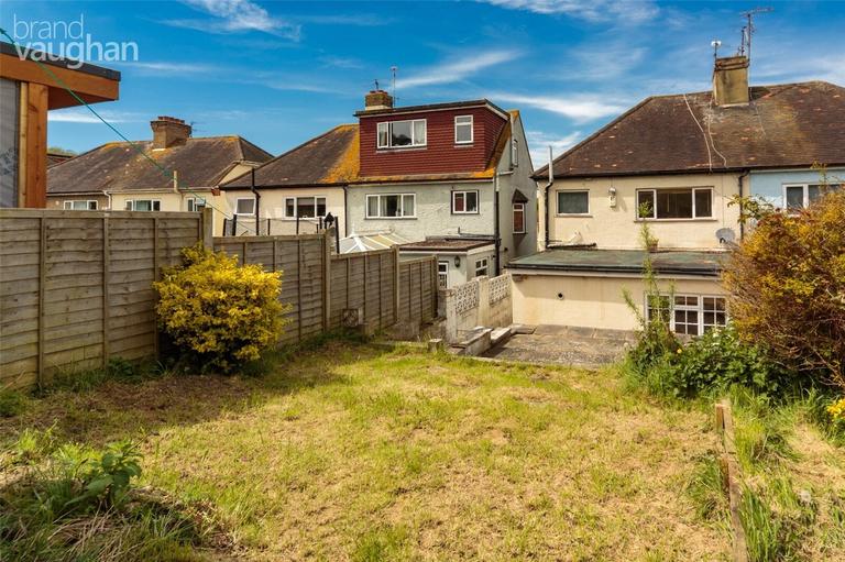5 bedroom house for rent Lower Bevendean Avenue, Brighton, BN2 4FE