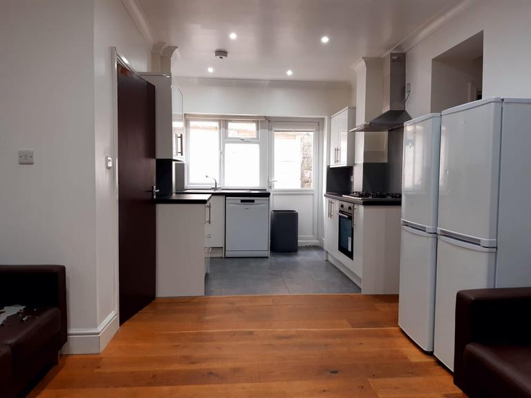 Kitchener Road, Highfield, Southampton, SO17 3SG