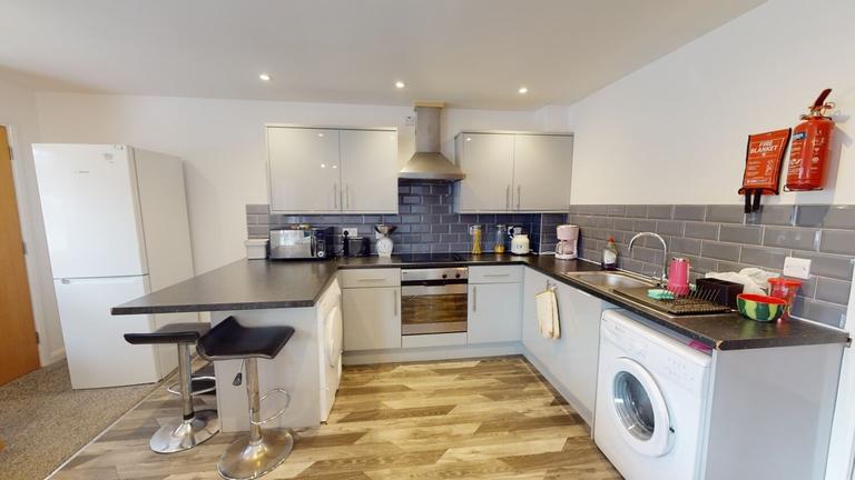 Gamble Street, Radford, Nottingham, NG7 4ET