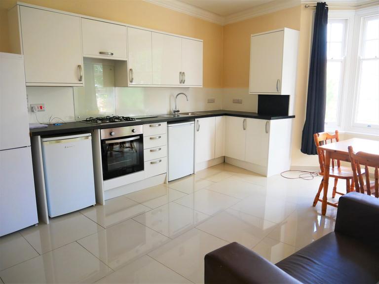 Preston Drove, Fiveways, Brighton, BN1 6EW