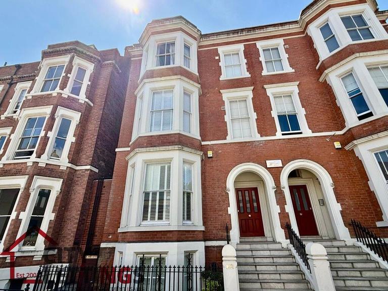 Wellington Court, City Centre, Nottingham, NG1 5AX