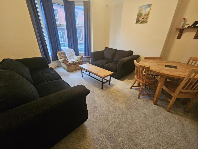 Norwood Terrace, Hyde Park, Leeds, LS6 1EA