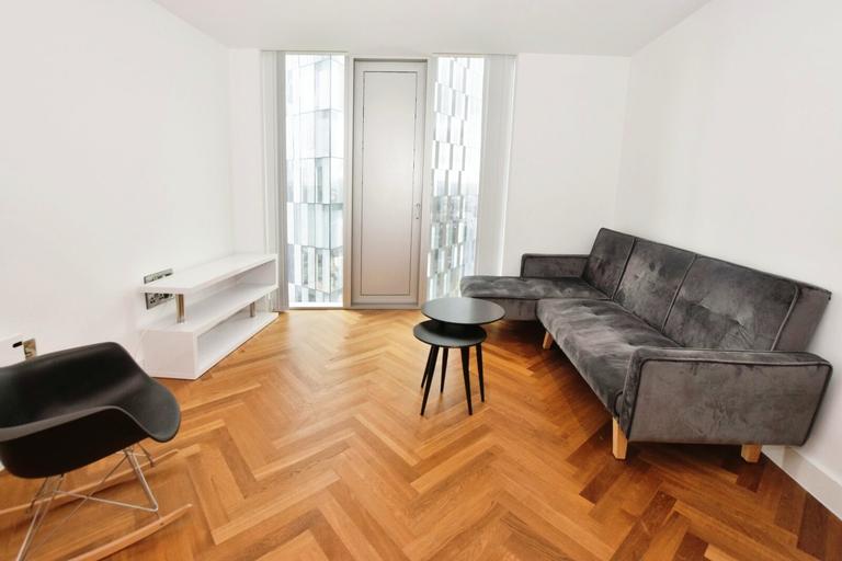 South Tower, City Centre, Manchester, M15 4TT