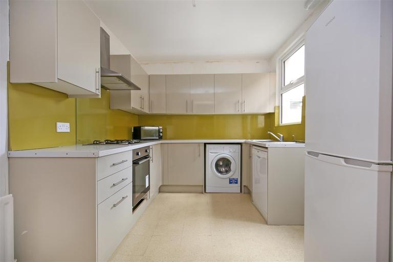 Mundella Terrace, Heaton, Newcastle, NE6 5HX