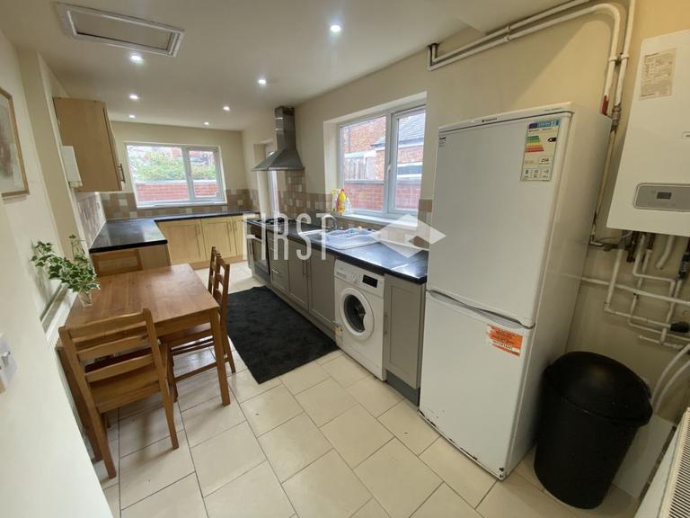 Beaconsfield Road, Westcotes, Leicester, LE3 0FE