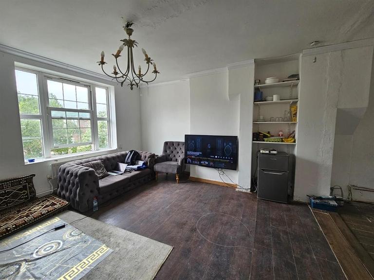Cranleigh Street, Camden, London, NW1 1PH