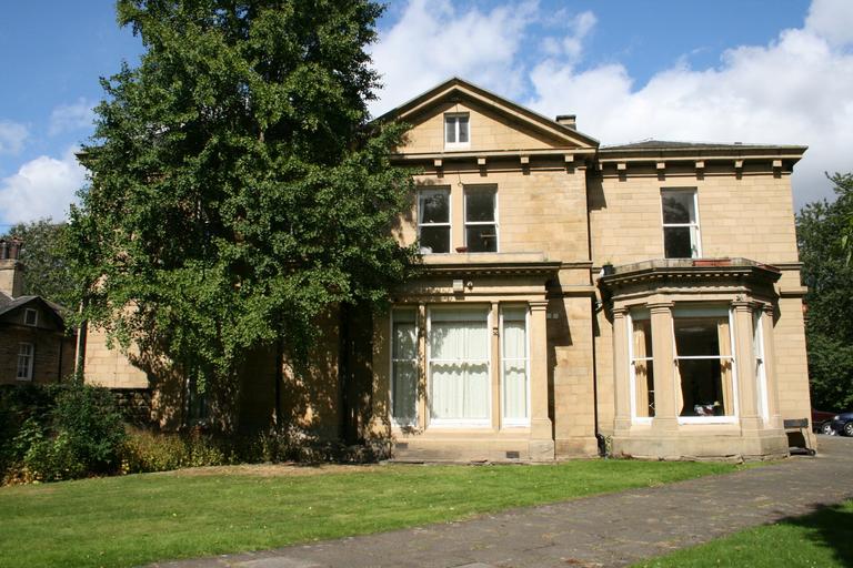 Ridgeway House, Grosvenor Road, Hyde Park, Leeds, LS6 2DZ