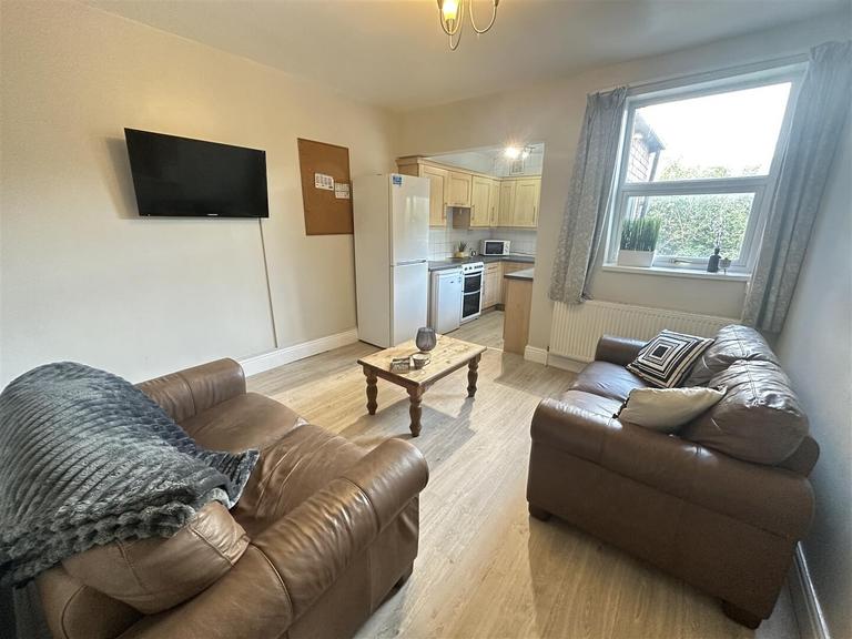 Moor End Road, Crookesmoor, Sheffield, S10 1ND