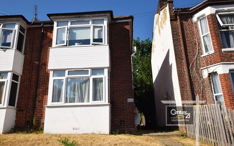Broadlands Road, Swaythling, Southampton, SO17 3AS Broadlands Road, Swaythling, Southampton, SO17 3AS