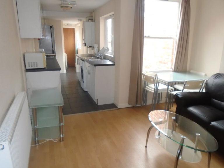 Harrow Road, Selly Oak, Birmingham, B29 7DN