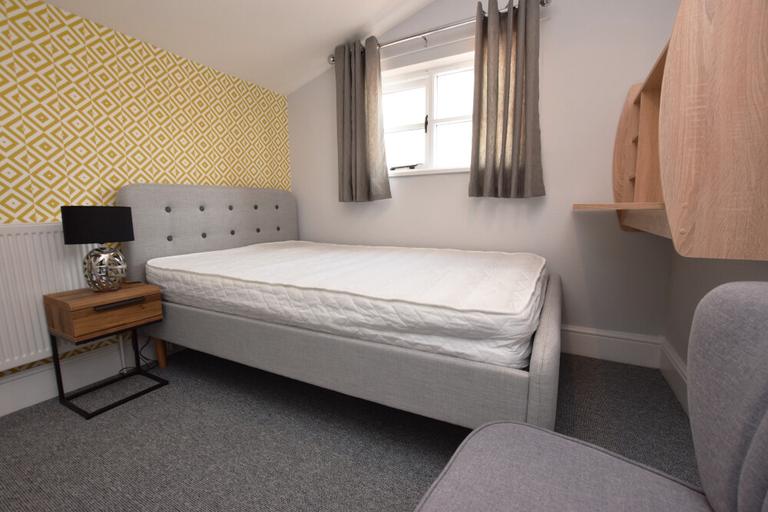 Burns Street, R4, Abington, Northampton, NN1 3QE