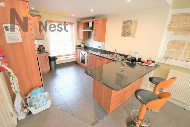 4 bedroom house for rent Cottage Road, Leeds, LS6 4DD UniHomes