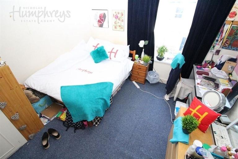 Tasker Road, Crookes, Sheffield, S10 1UY