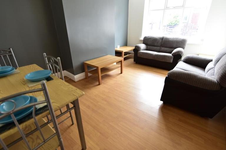 3 bedroom house for rent Mayville Avenue, Leeds, LS6 1NQ UniHomes