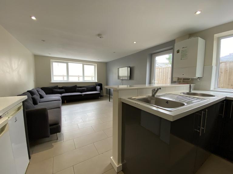Wyeverne Road, Cathays, Cardiff, CF24 4BH