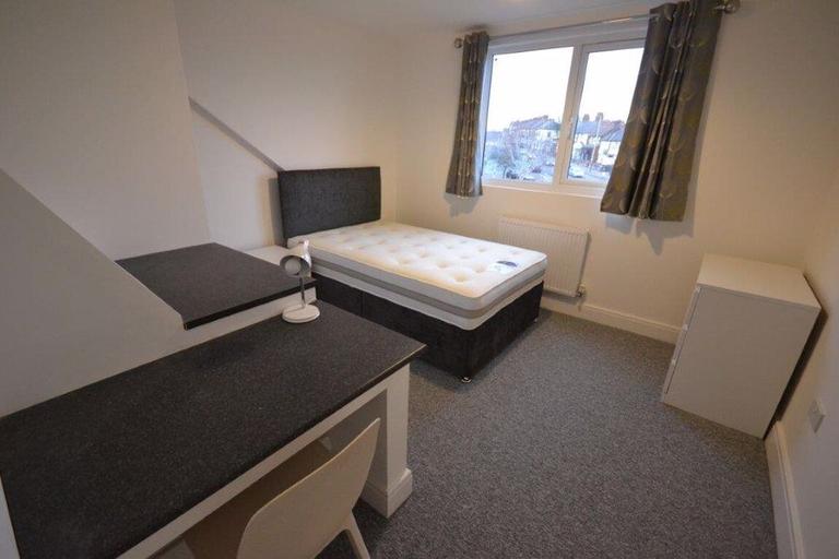 Wordsworth Road, Clarendon Park, Leicester, LE2 6EB