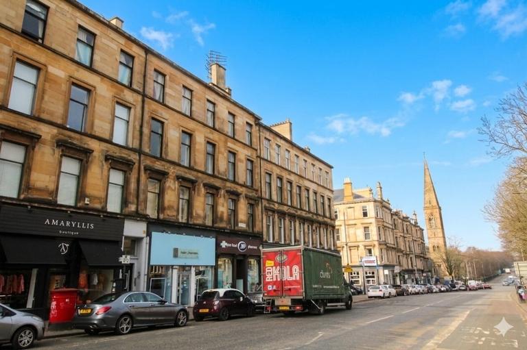 Great Western Road, 2/1, West End, Glasgow, G12 8RA