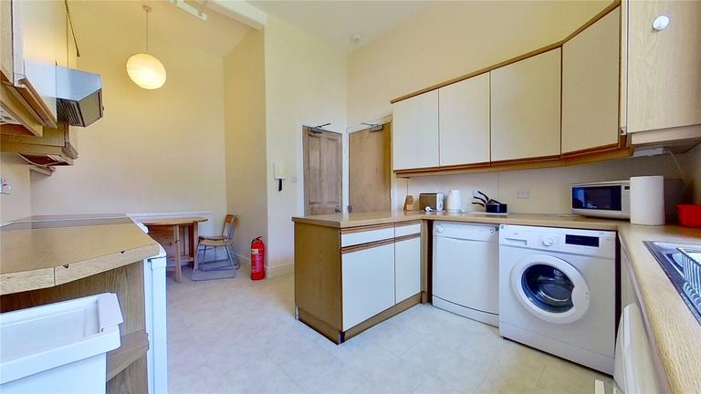 Dalkeith Road, Newington, Edinburgh, EH16 5DS