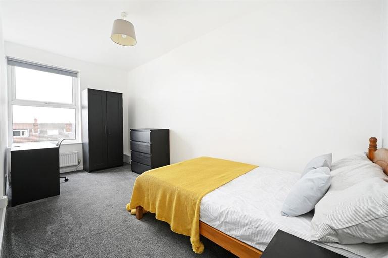 Crookes, Crookes, Sheffield, S10 1TG