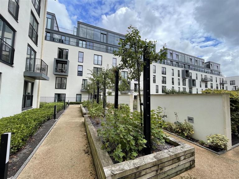 Alexandra House, City Centre, Bath, BA2 3GD