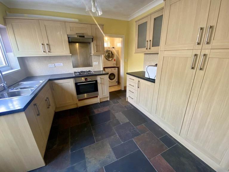 Brynymor Road, Brynmill, Brynmill, Swansea, SA1 4JQ