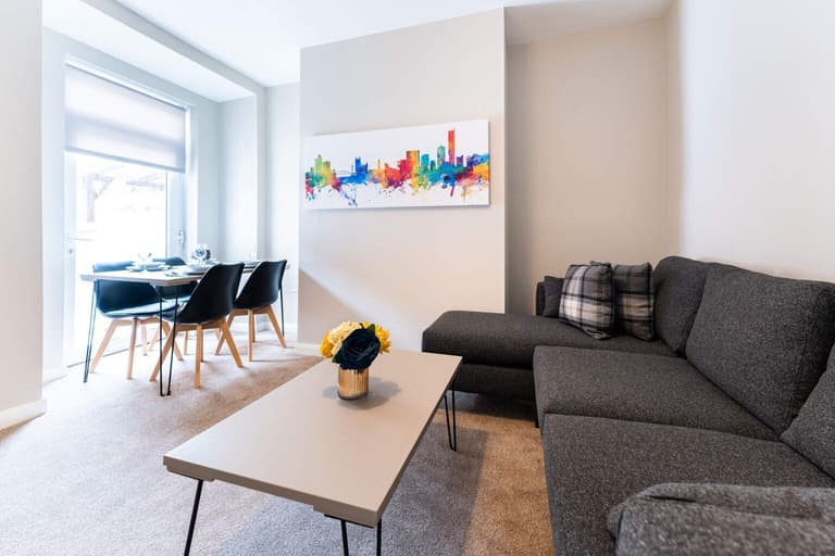 Glendore, Salford, Manchester, M5 5EY Glendore, Salford, Manchester, M5 5EY