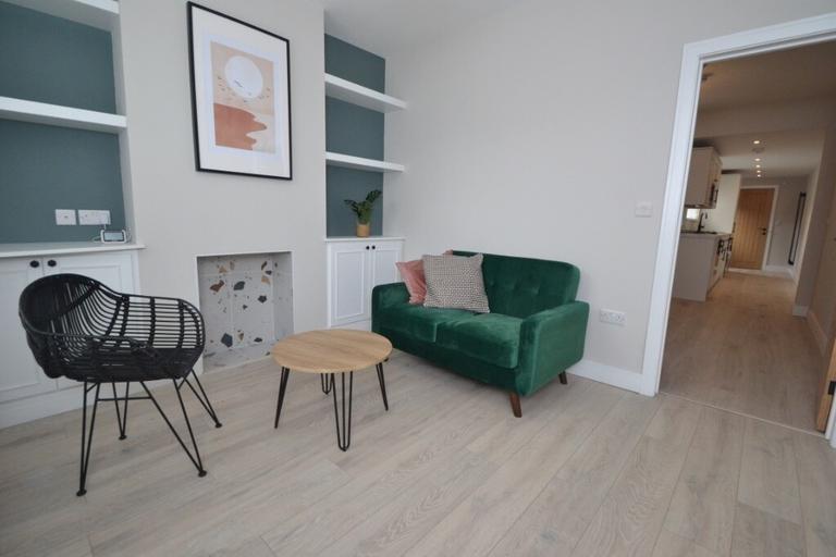 2 bedroom house for rent Brixton Road, Nottingham, NG7 3FG UniHomes