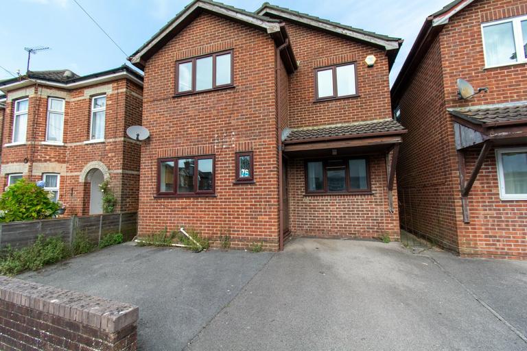 Cardigan Road, Winton, Bournemouth, BH9 1BG