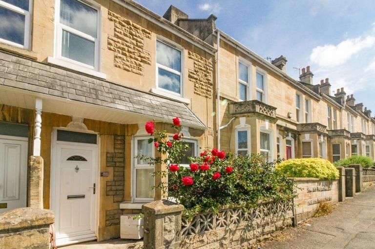 St Kilda's Road, Oldfield Park, Bath, BA2 3QJ