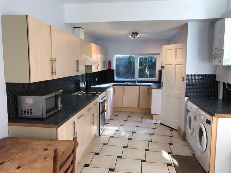 Broomgrove Road, Ecclesall, Sheffield, S10 2NA