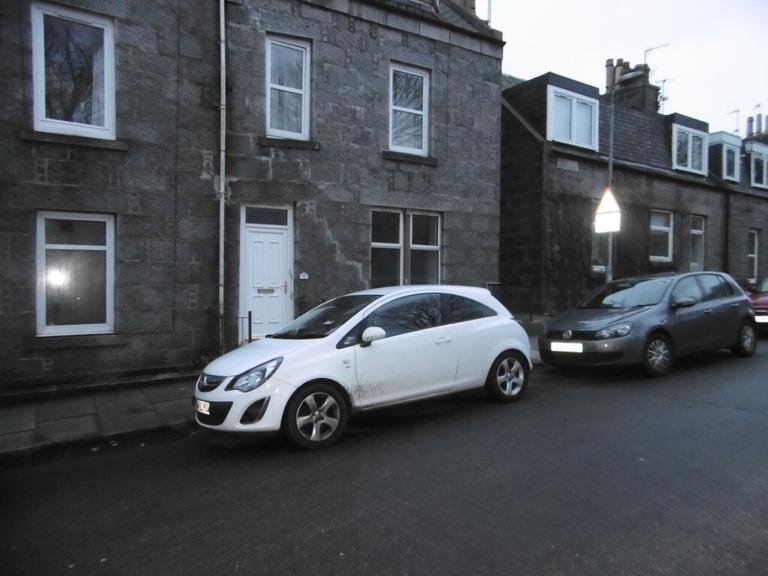 Merkland Road, Ground Floor, Self Contained, City Centre, Aberdeen, AB24 3HR