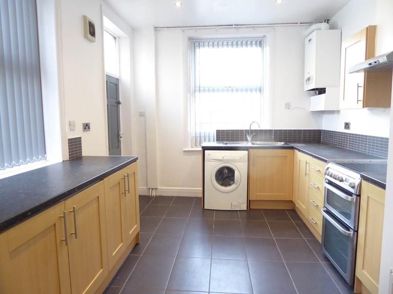 Trinity Street, Springwood, Huddersfield, HD1 4DX
