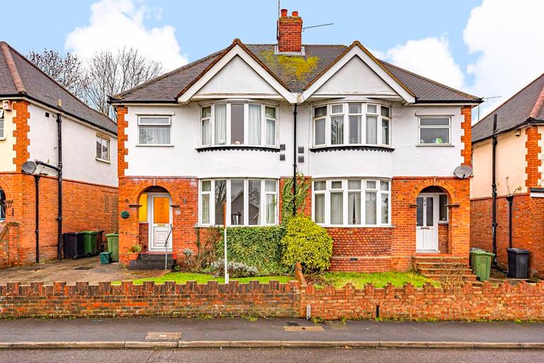 Beckingham Road, Guildford, Surrey, GU2 8BU