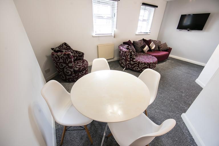 St. Michaels Crescent, Headingley, Leeds, LS6 3AL