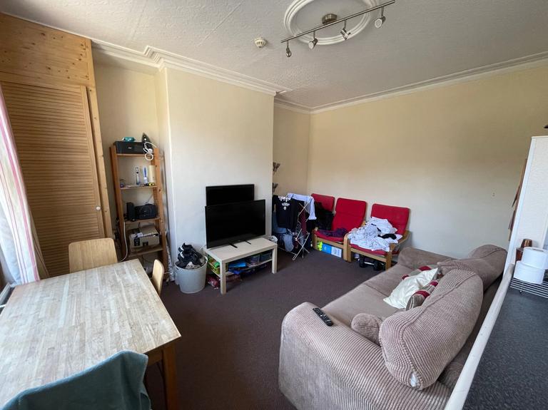 Haddon Place, Burley, Leeds, LS4 2JU