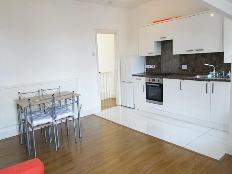 Roath Cardiff, Roath, Cardiff, CF24 3QF