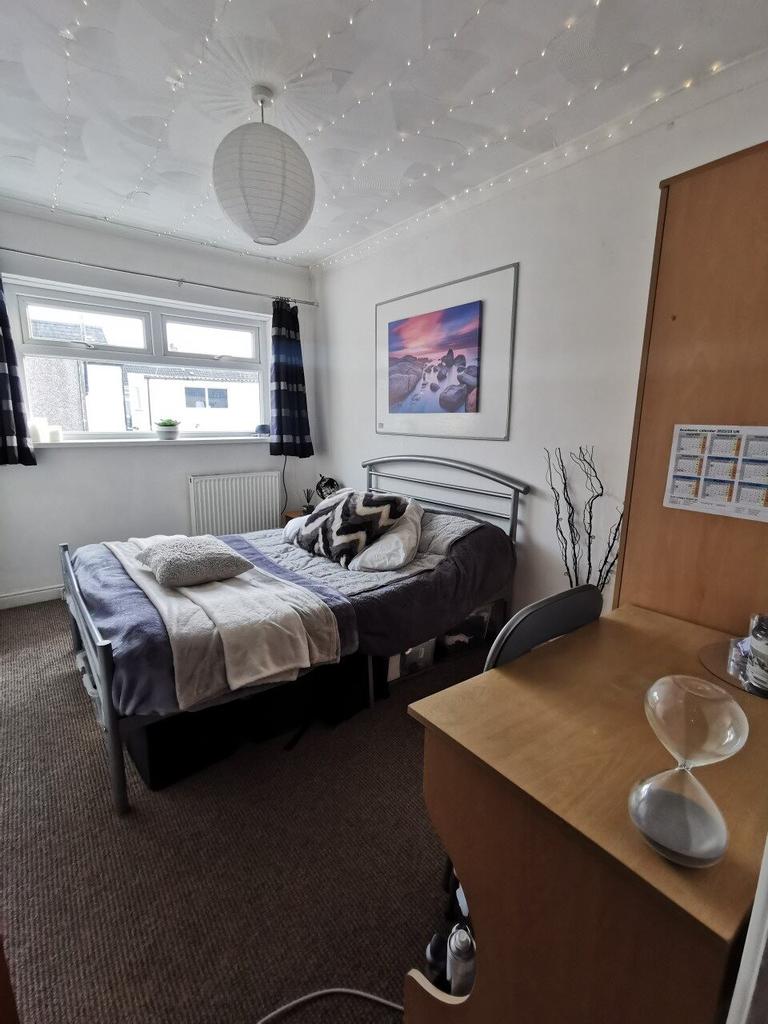 Fleet Street, Sandfields, Swansea, SA1 3UT