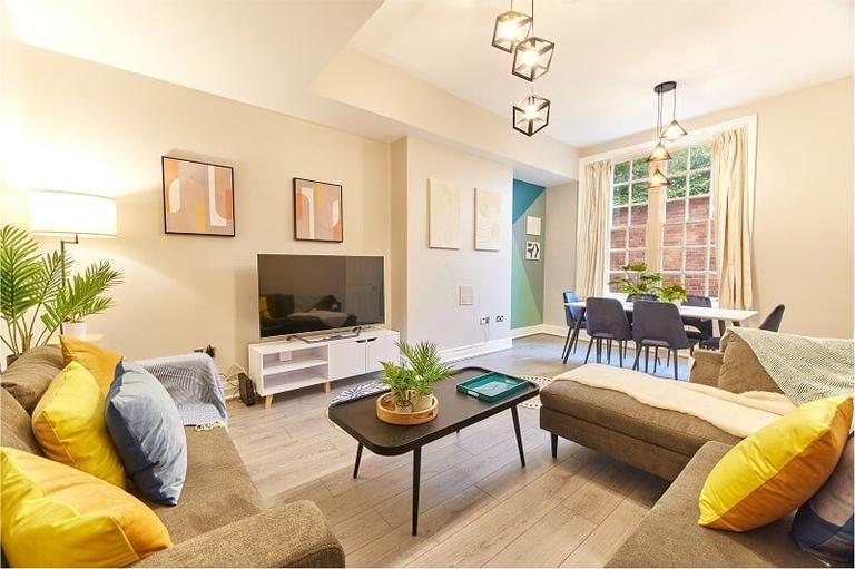 8 bedroom house for rent Sandyford Road, Newcastle, NE2 1BN UniHomes