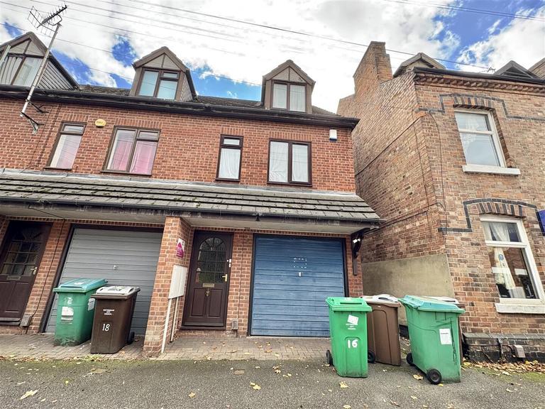 Cloister Street, Lenton, Nottingham, NG7 2PG